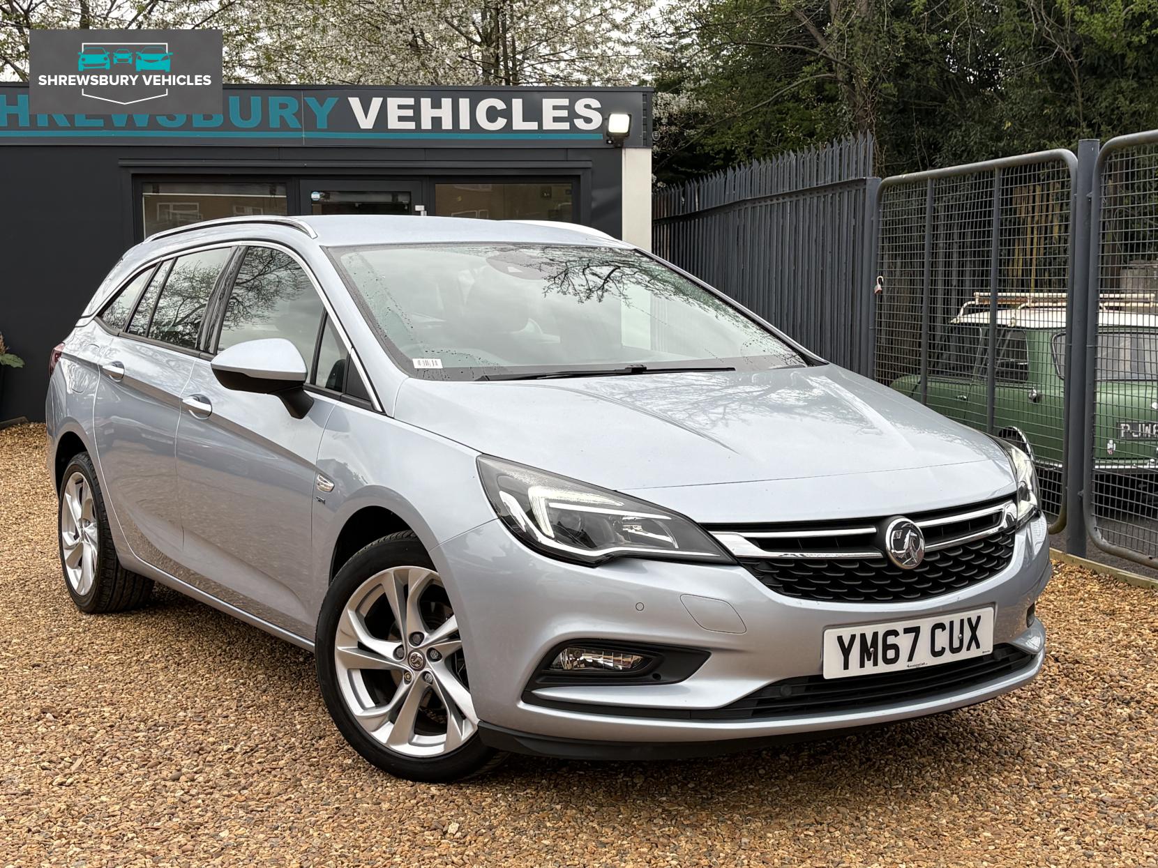 Vauxhall Astra 1.4i Turbo SRi Nav Sports Tourer 5dr Petrol Manual Euro 6 (150 ps)
