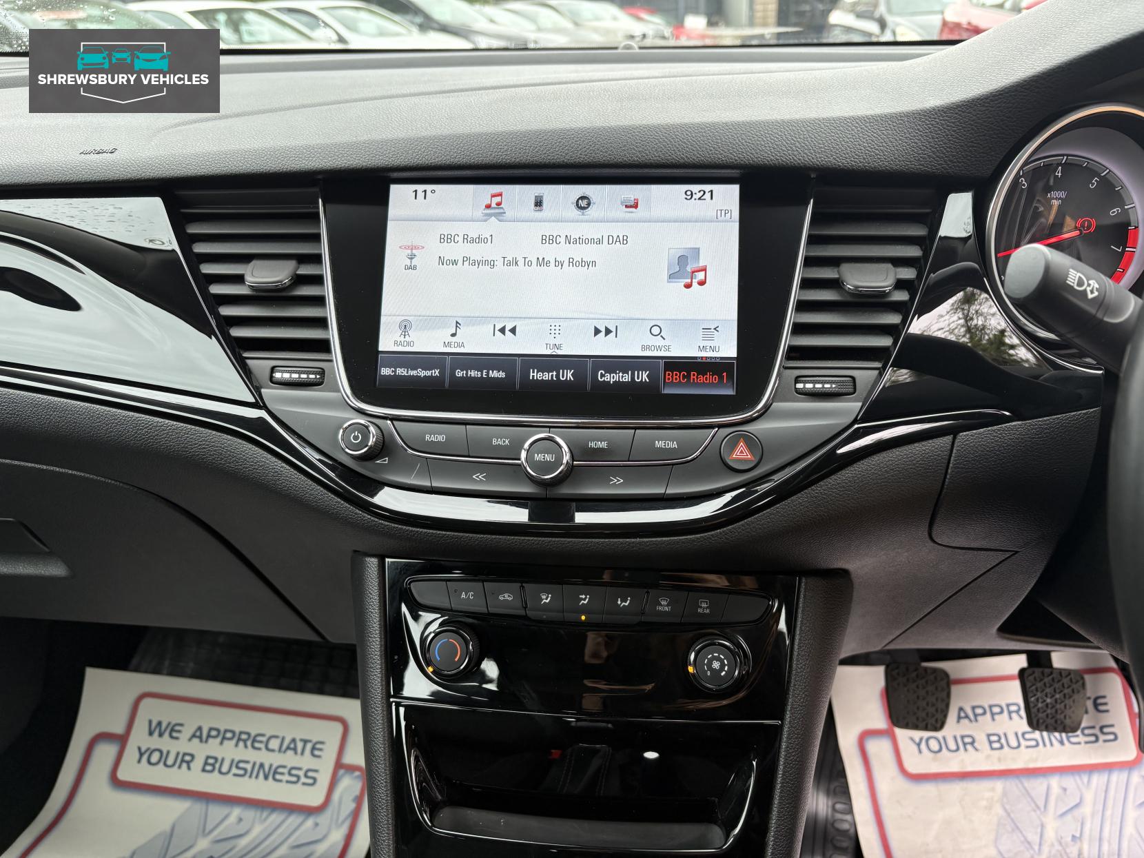 Vauxhall Astra 1.4i Turbo SRi Nav Sports Tourer 5dr Petrol Manual Euro 6 (150 ps)