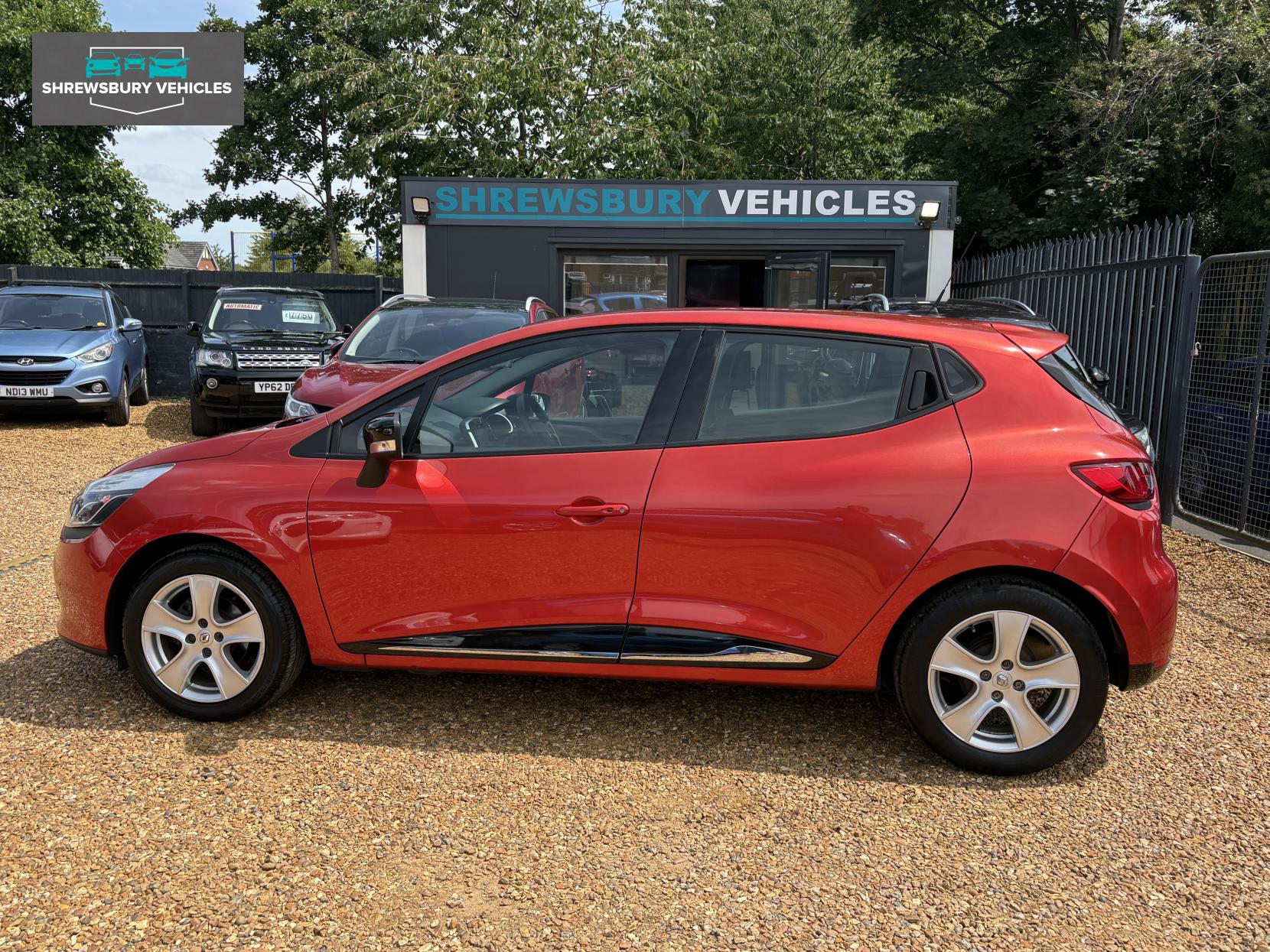 Renault Clio 0.9 TCe Dynamique MediaNav Hatchback 5dr Petrol Manual Euro 5 (s/s) (90 ps)