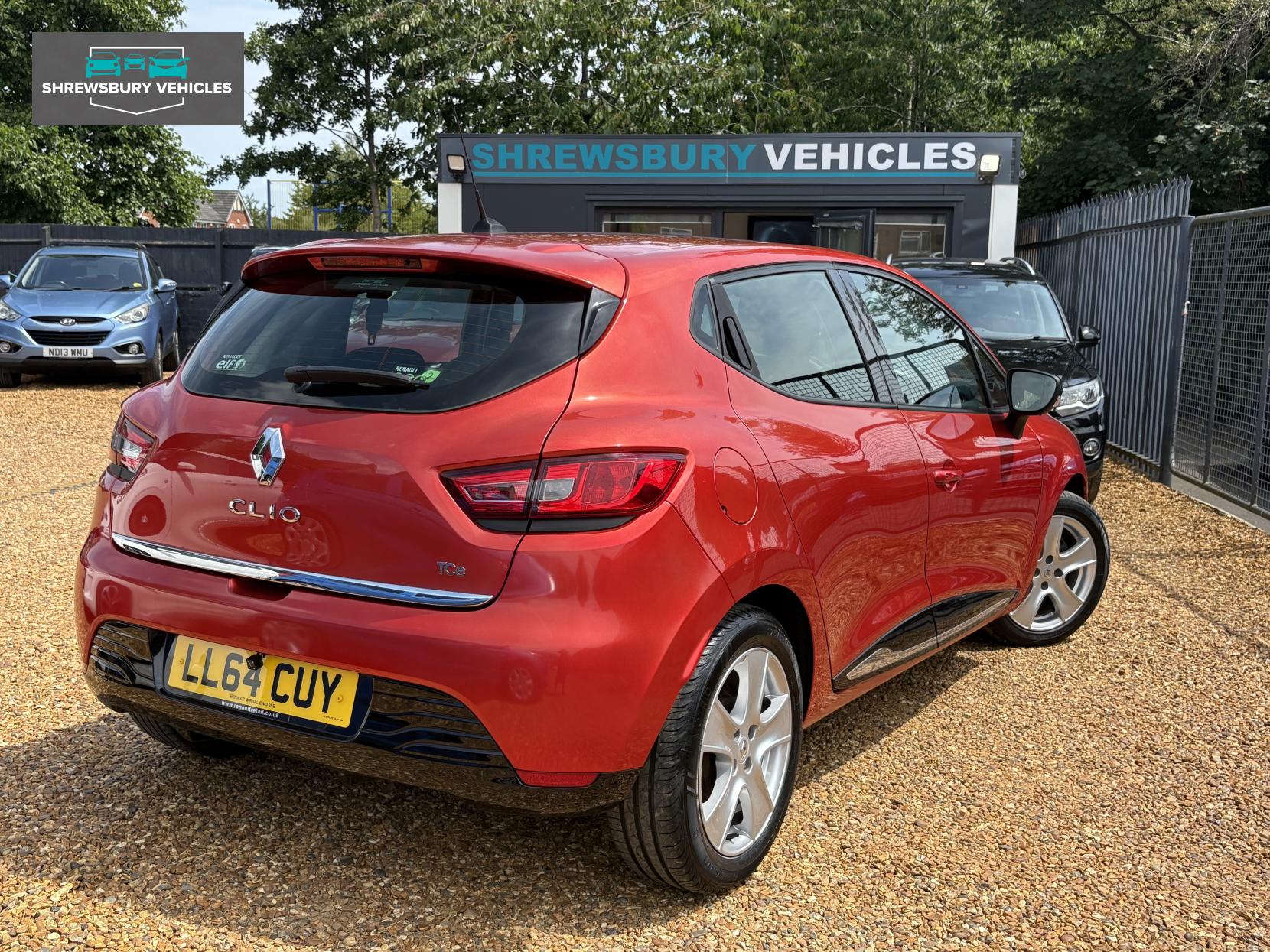 Renault Clio 0.9 TCe Dynamique MediaNav Hatchback 5dr Petrol Manual Euro 5 (s/s) (90 ps)