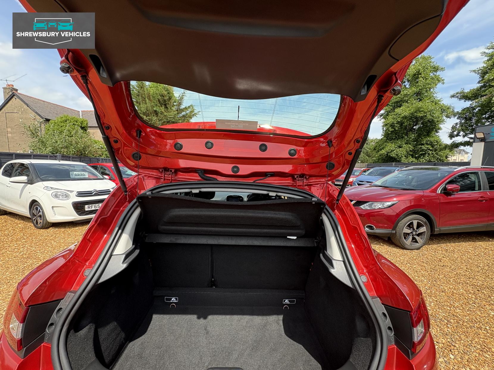 Renault Clio 0.9 TCe Dynamique MediaNav Hatchback 5dr Petrol Manual Euro 5 (s/s) (90 ps)
