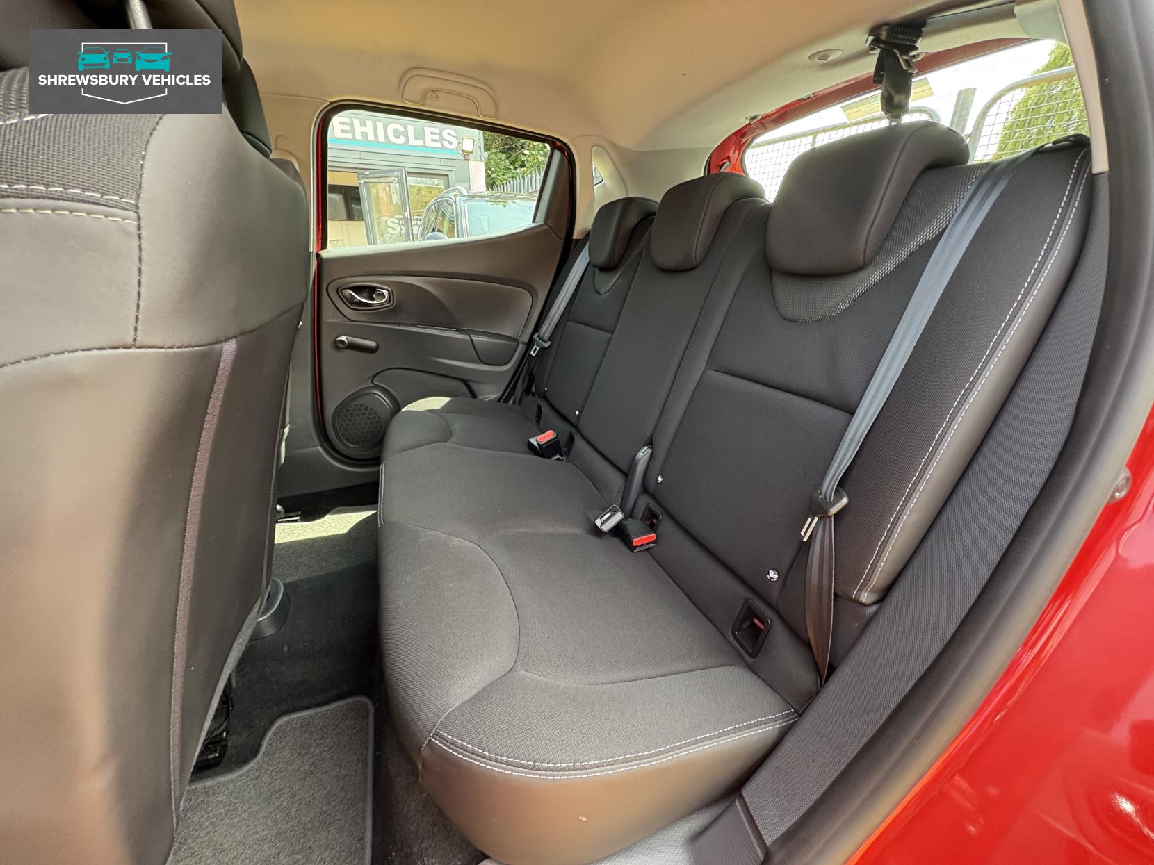 Renault Clio 0.9 TCe Dynamique MediaNav Hatchback 5dr Petrol Manual Euro 5 (s/s) (90 ps)