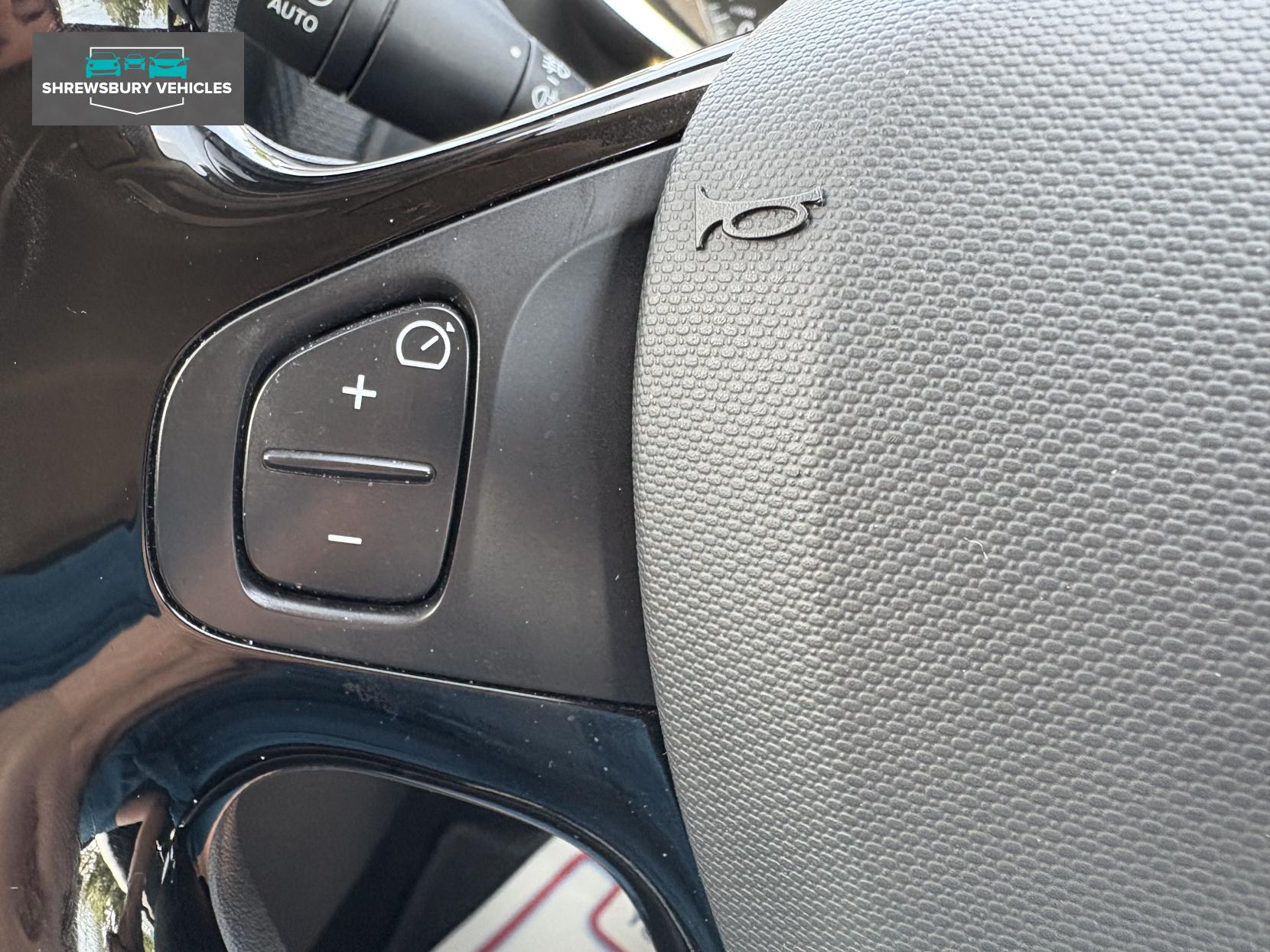 Renault Clio 0.9 TCe Dynamique MediaNav Hatchback 5dr Petrol Manual Euro 5 (s/s) (90 ps)