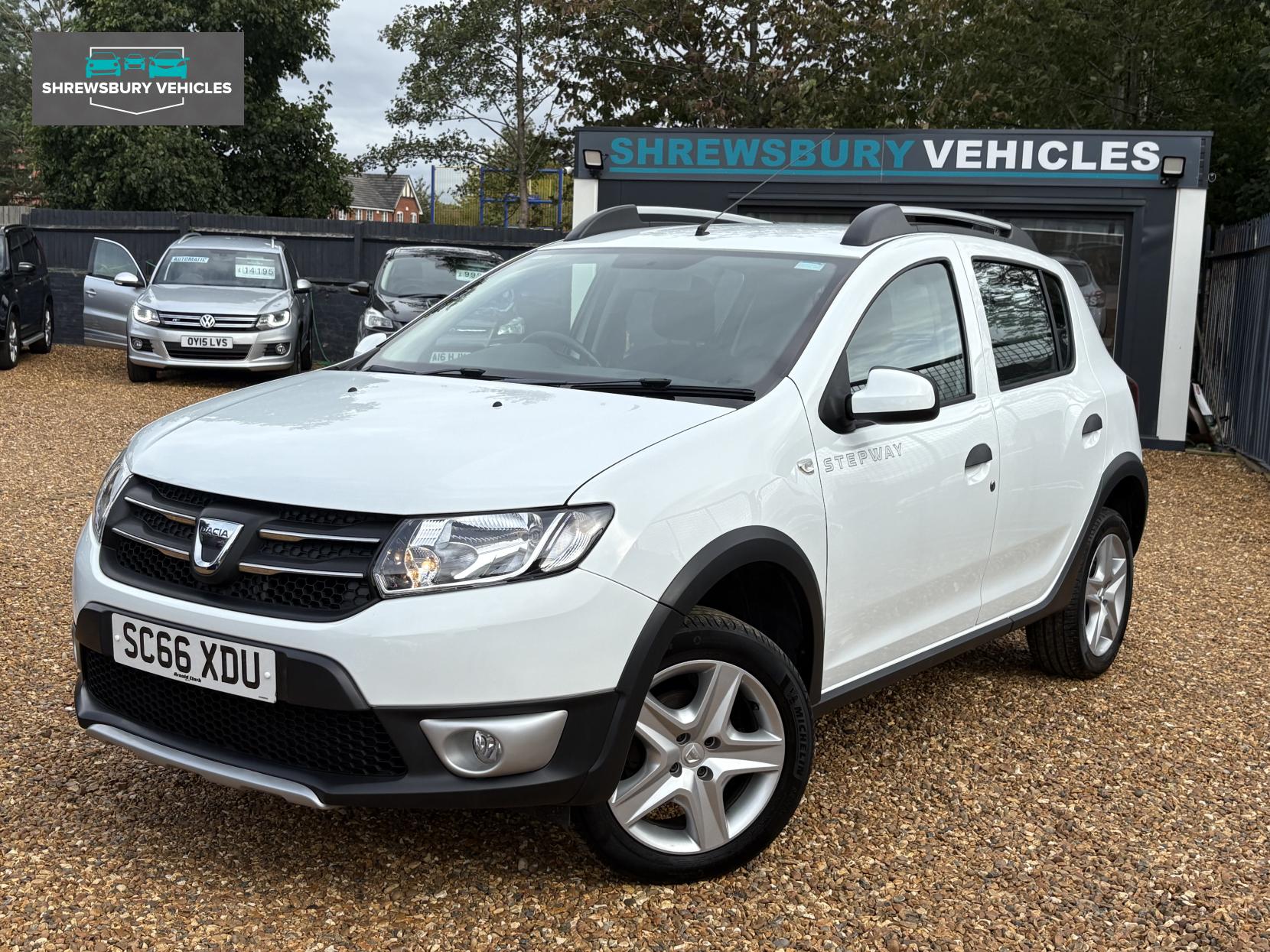 Dacia Sandero Stepway 0.9 TCe Laureate Hatchback 5dr Petrol Manual Euro 6 (s/s) (90 ps)