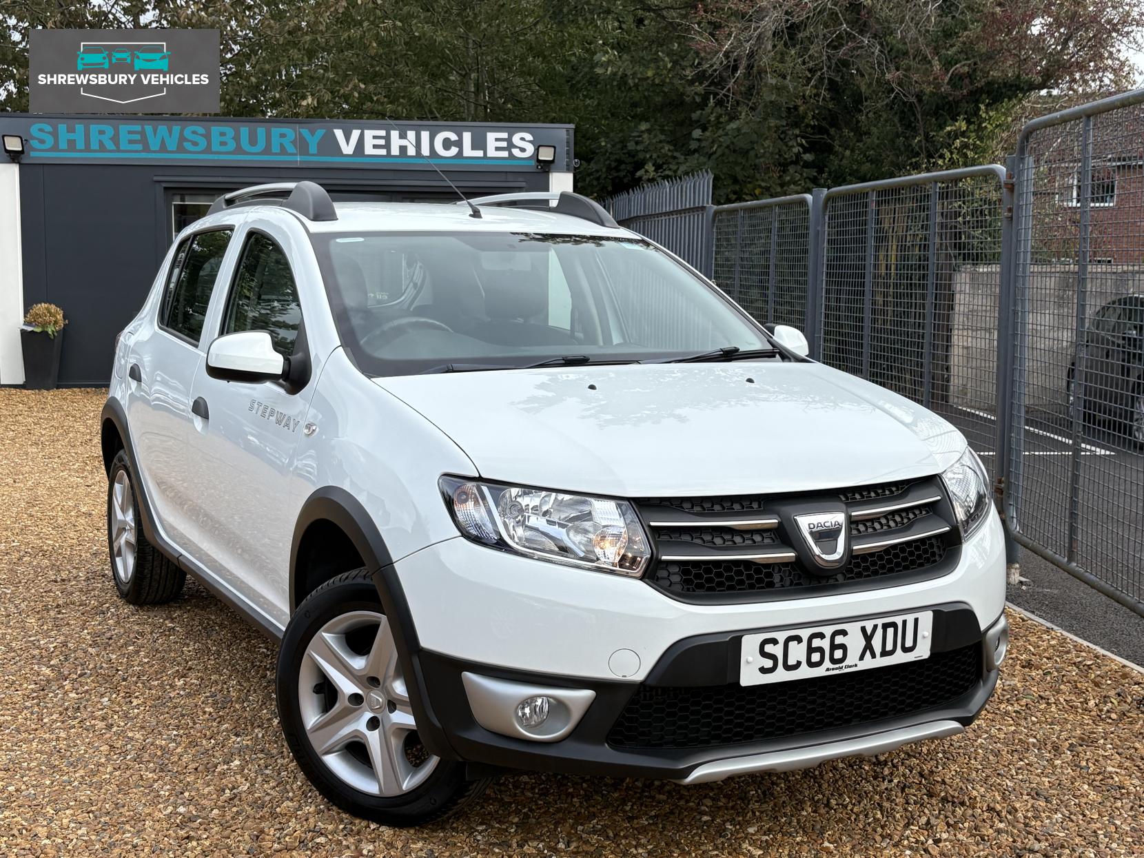 Dacia Sandero Stepway 0.9 TCe Laureate Hatchback 5dr Petrol Manual Euro 6 (s/s) (90 ps)