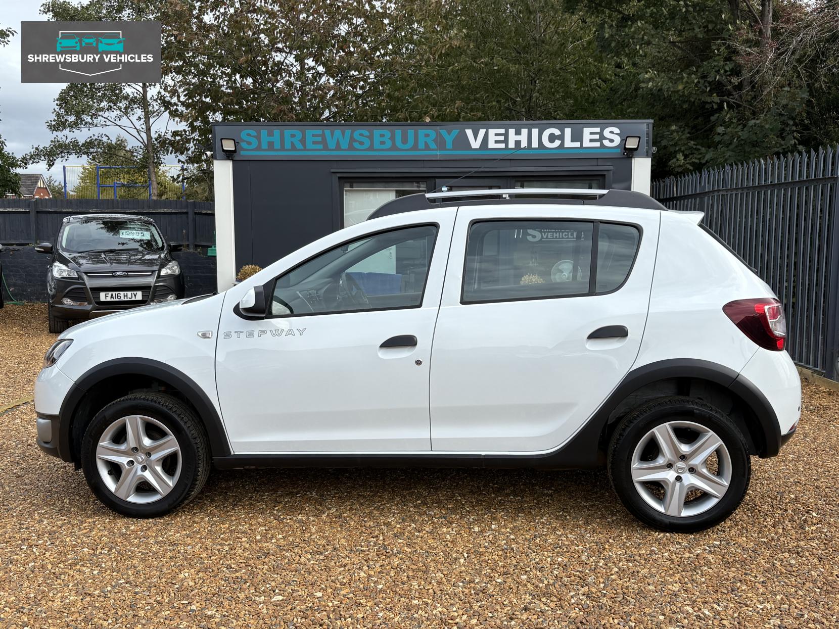 Dacia Sandero Stepway 0.9 TCe Laureate Hatchback 5dr Petrol Manual Euro 6 (s/s) (90 ps)