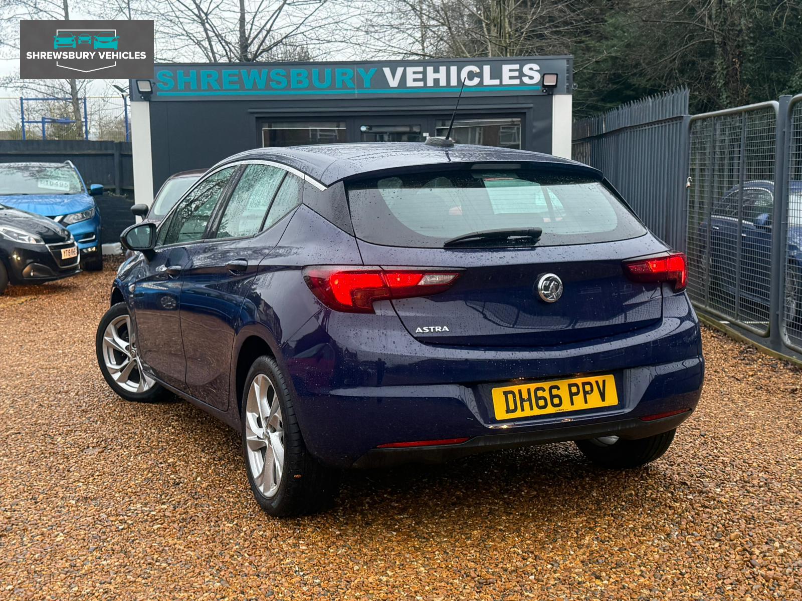 Vauxhall Astra 1.4i SRi Hatchback 5dr Petrol Manual Euro 6 (100 ps)