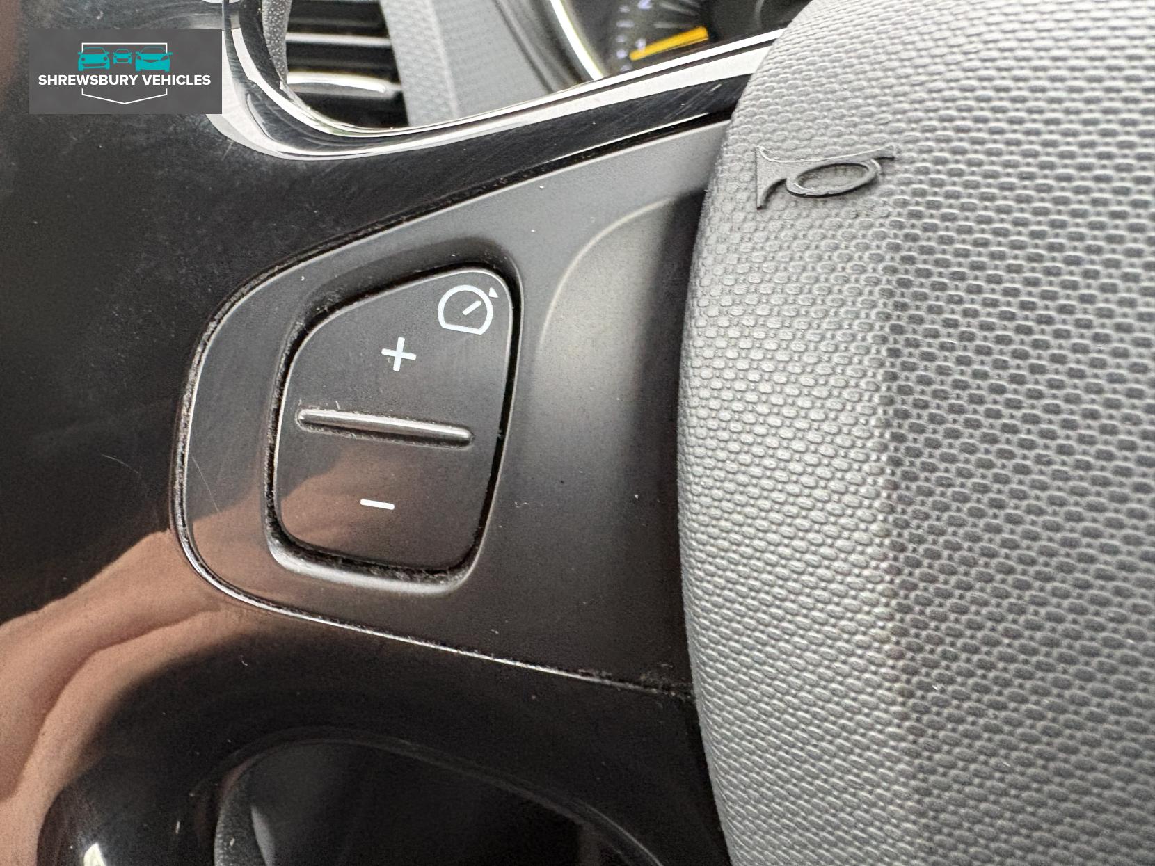 Renault Captur 1.5 dCi ENERGY Dynamique S MediaNav SUV 5dr Diesel Manual Euro 5 (s/s) (90 ps)