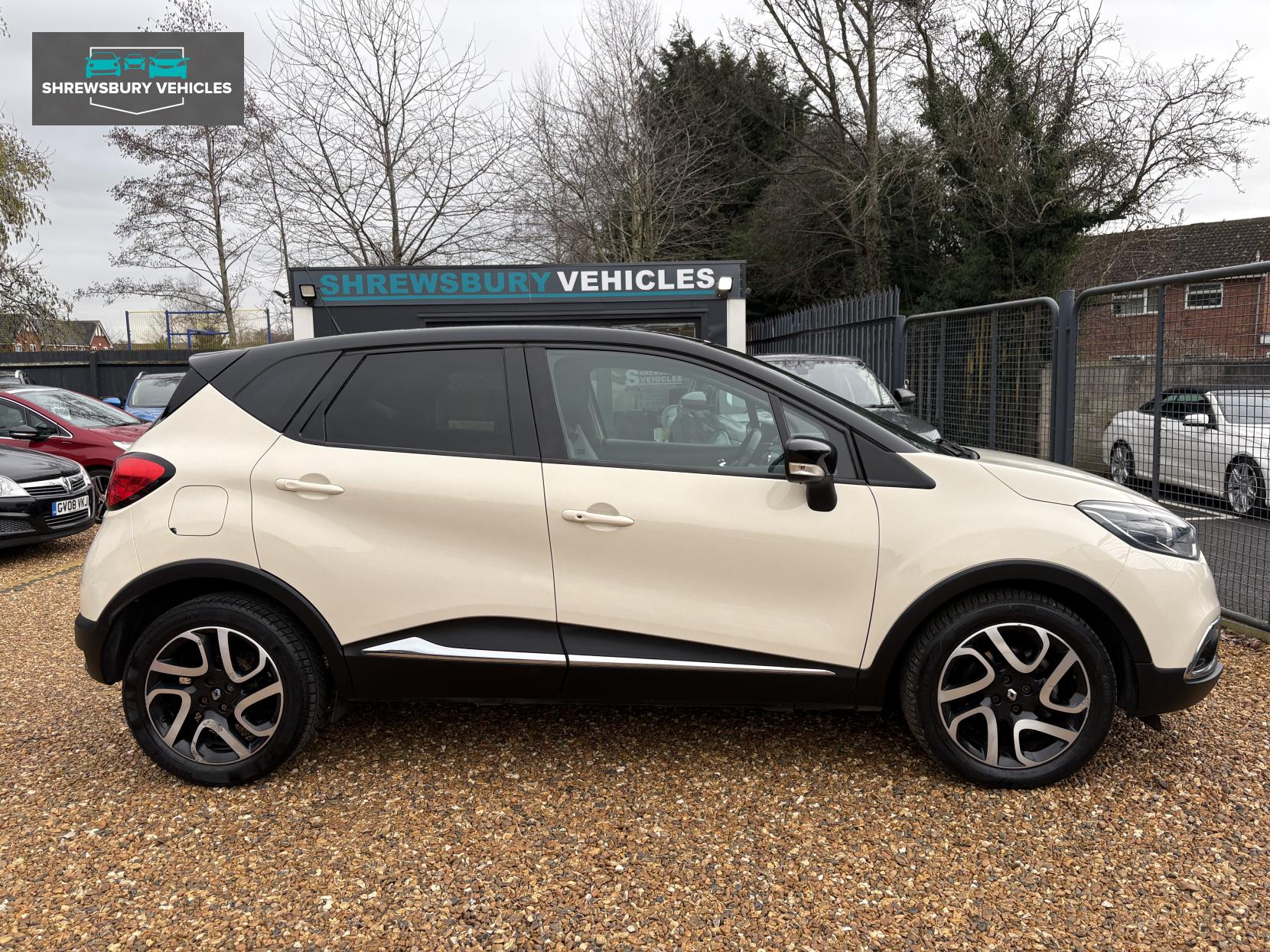 Renault Captur 1.5 dCi ENERGY Dynamique S MediaNav SUV 5dr Diesel Manual Euro 5 (s/s) (90 ps)